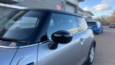 MINI Hatchback 1.5 Cooper Classic 3dr Auto Petrol Hatchback